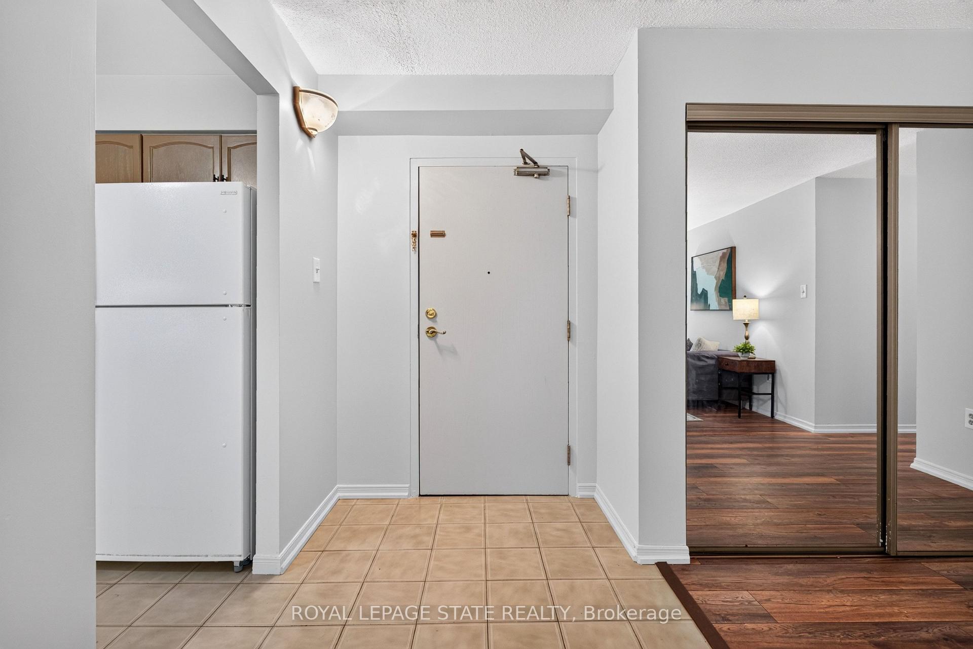 Photo 10 of Unit 203, 966 Queenston Road, Hamilton, Stoney Creek — HOMEH