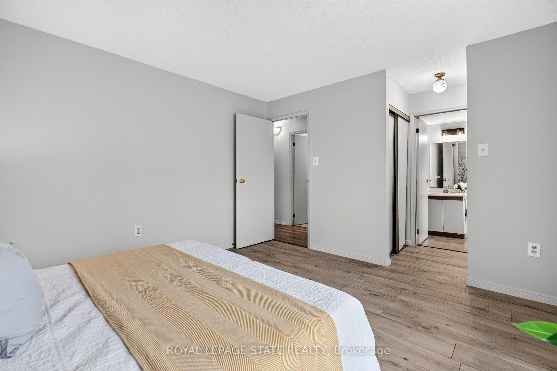 Photo 18 of Unit 203, 966 Queenston Road, Hamilton, Stoney Creek — HOMEH