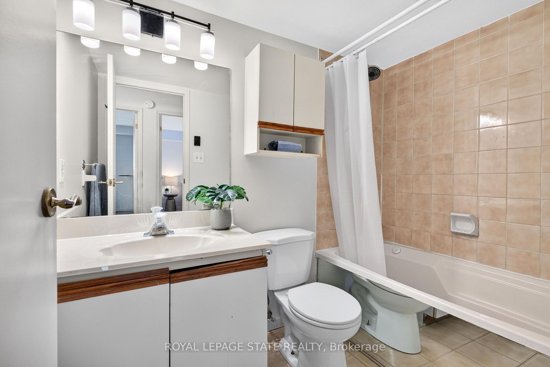 Photo 24 of Unit 203, 966 Queenston Road, Hamilton, Stoney Creek — HOMEH