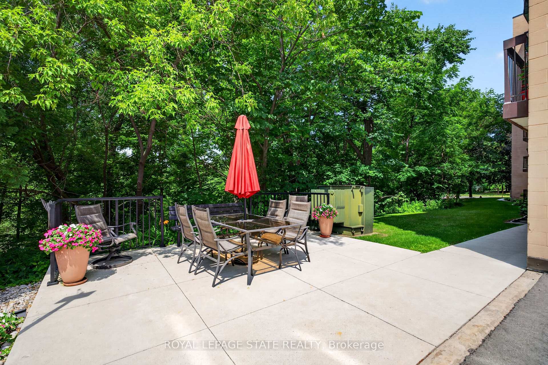 Photo 31 of Unit 203, 966 Queenston Road, Hamilton, Stoney Creek — HOMEH