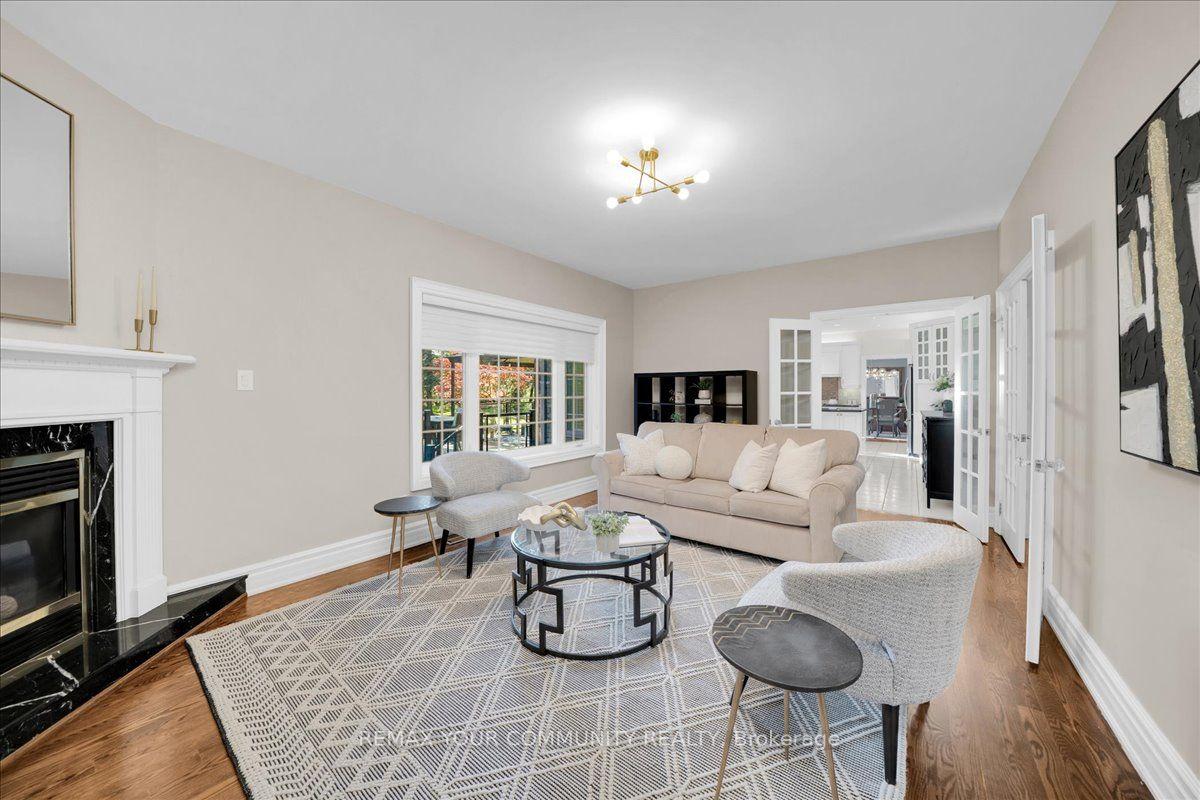 Photo 15 of 250 Roselawn Drive, Vaughan, Islington Woods — HOMEH
