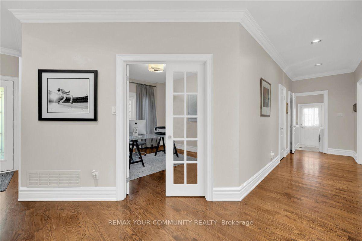 Photo 17 of 250 Roselawn Drive, Vaughan, Islington Woods — HOMEH