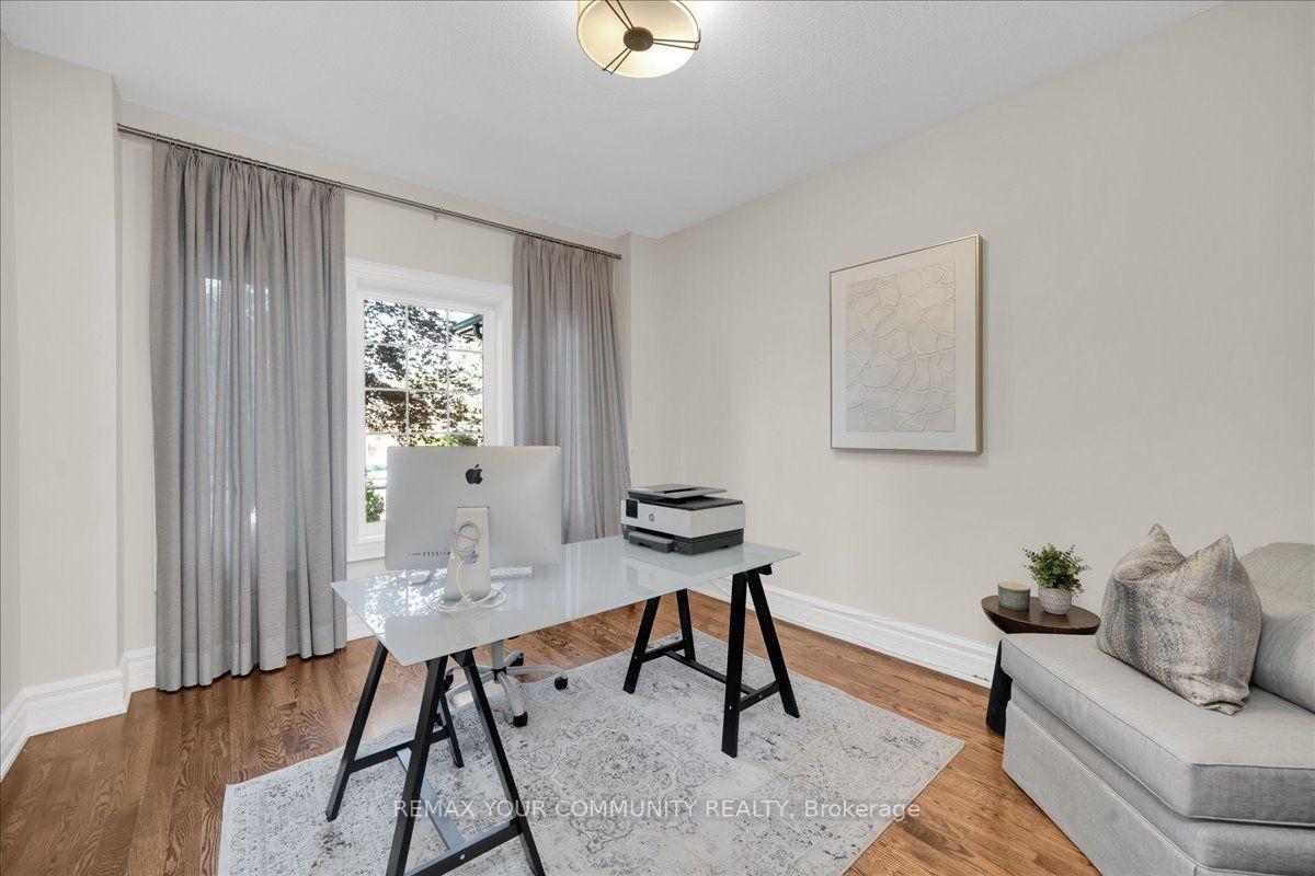 Photo 18 of 250 Roselawn Drive, Vaughan, Islington Woods — HOMEH