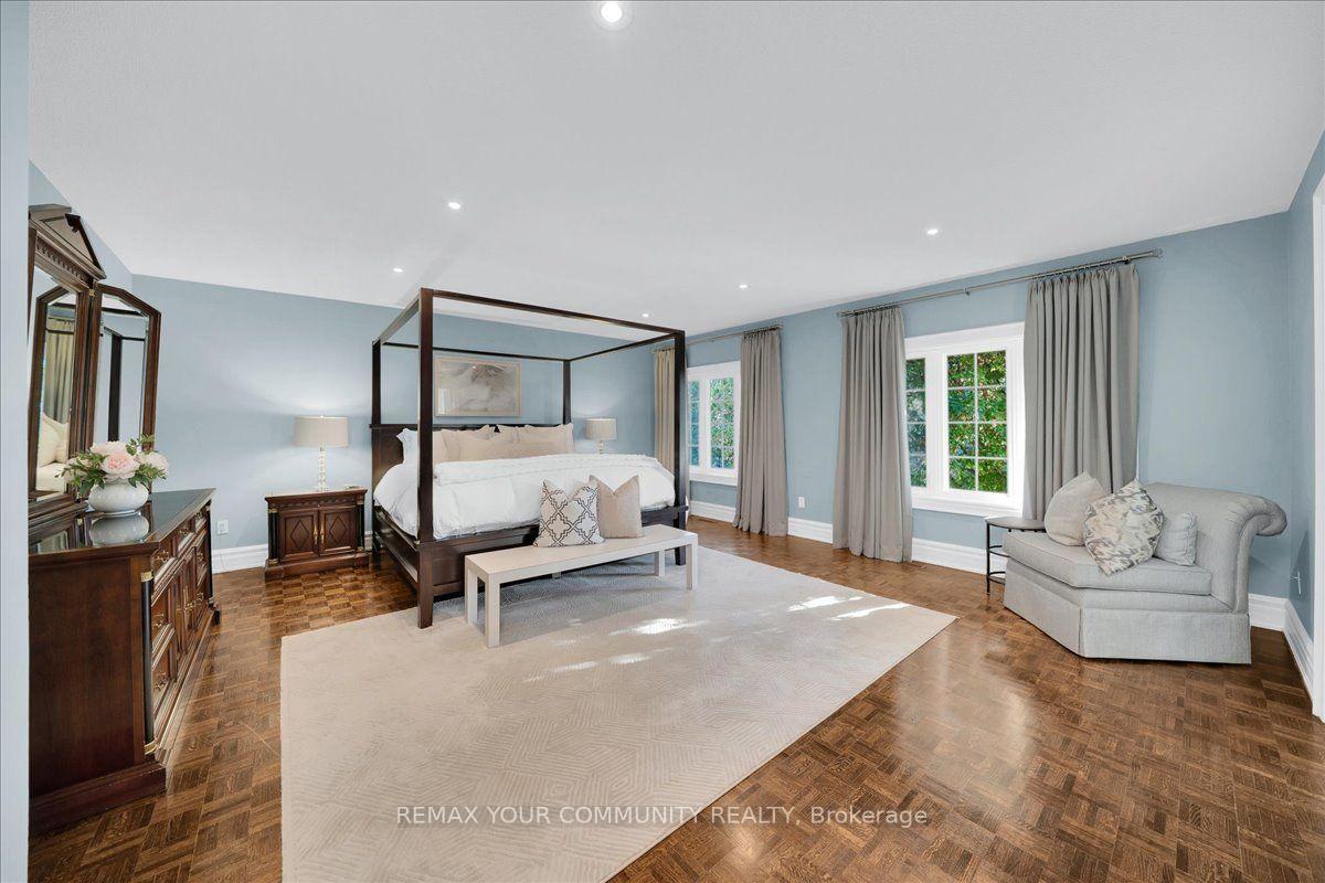 Photo 23 of 250 Roselawn Drive, Vaughan, Islington Woods — HOMEH