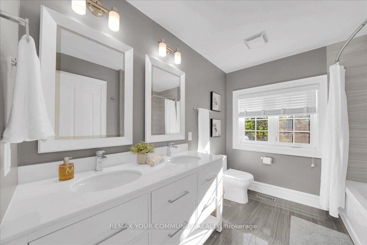 Photo 28 of 250 Roselawn Drive, Vaughan, Islington Woods — HOMEH