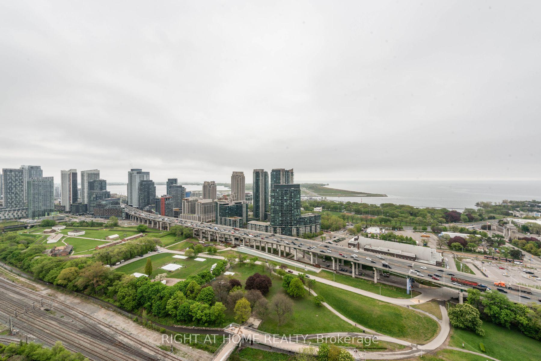 Photo 32 of Unit PH2907, 30 Ordnance Street, Toronto, Niagara — HOMEH