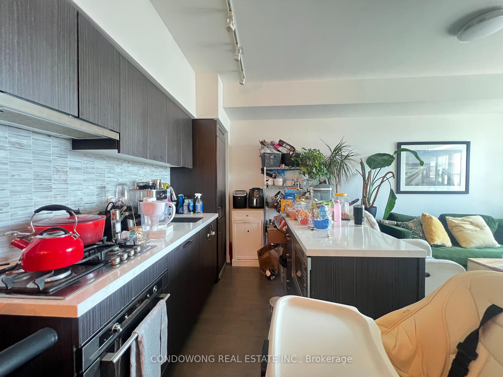 Photo 2 of Unit 1108, 501 St Clair Avenue W, Toronto, Casa Loma — HOMEH