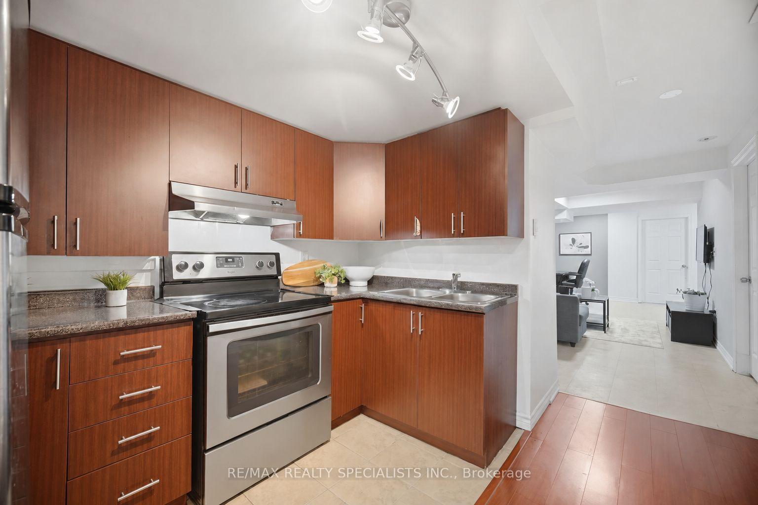 Photo 21 of 30 Passfield Trail, Brampton, Bram East — HOMEH