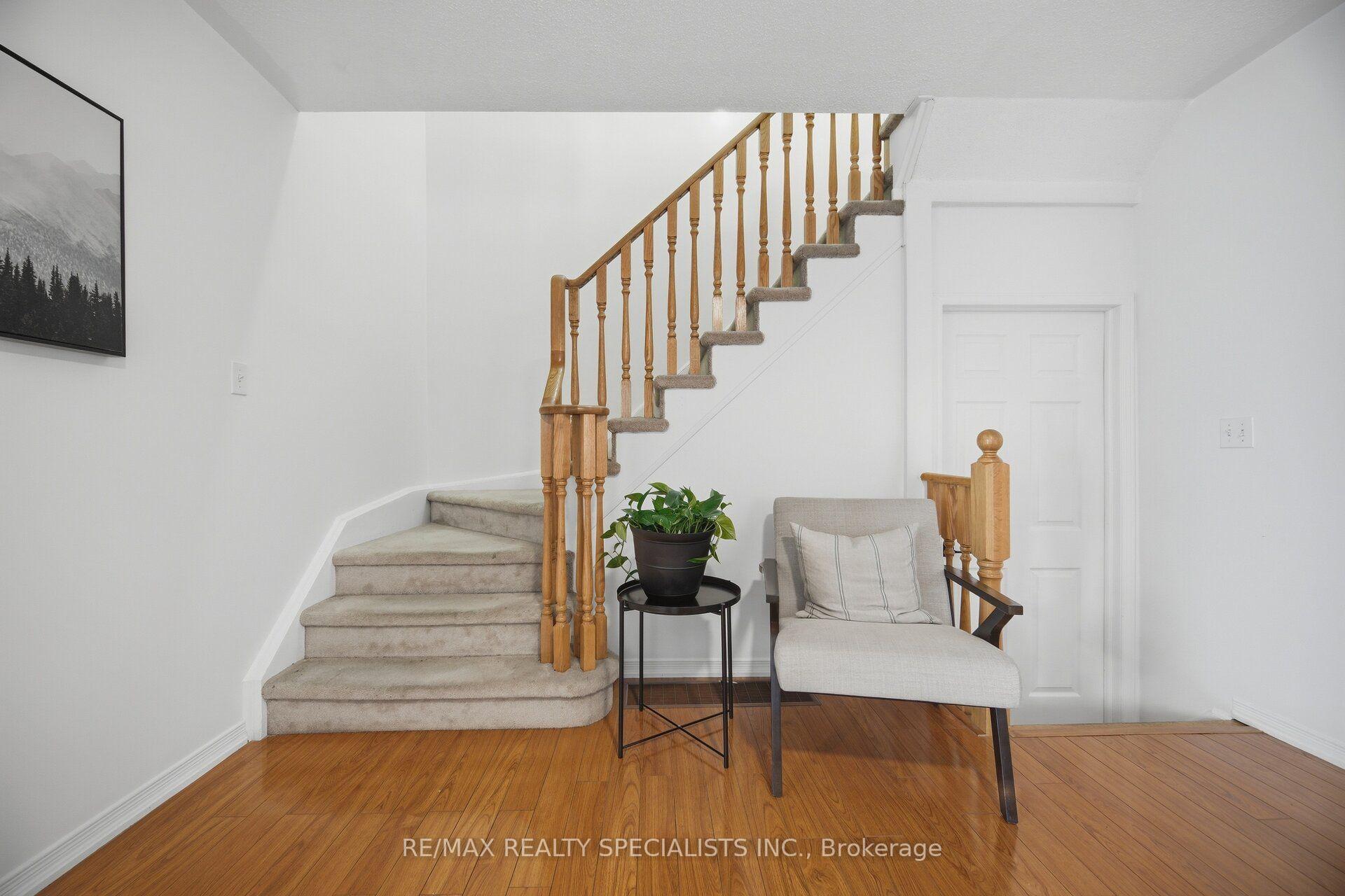 Photo 25 of 30 Passfield Trail, Brampton, Bram East — HOMEH