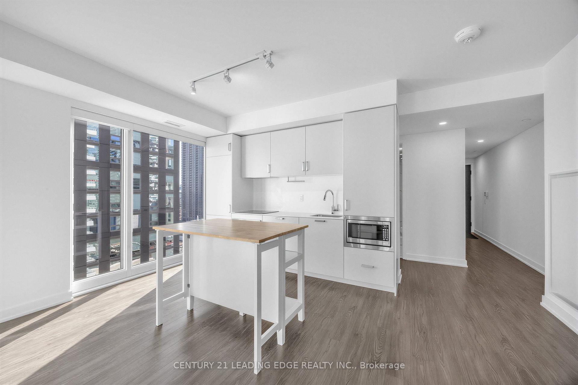Photo 9 of Unit 1602, 88 Queen Street E, Toronto, Church-Yonge Corridor — HOMEH