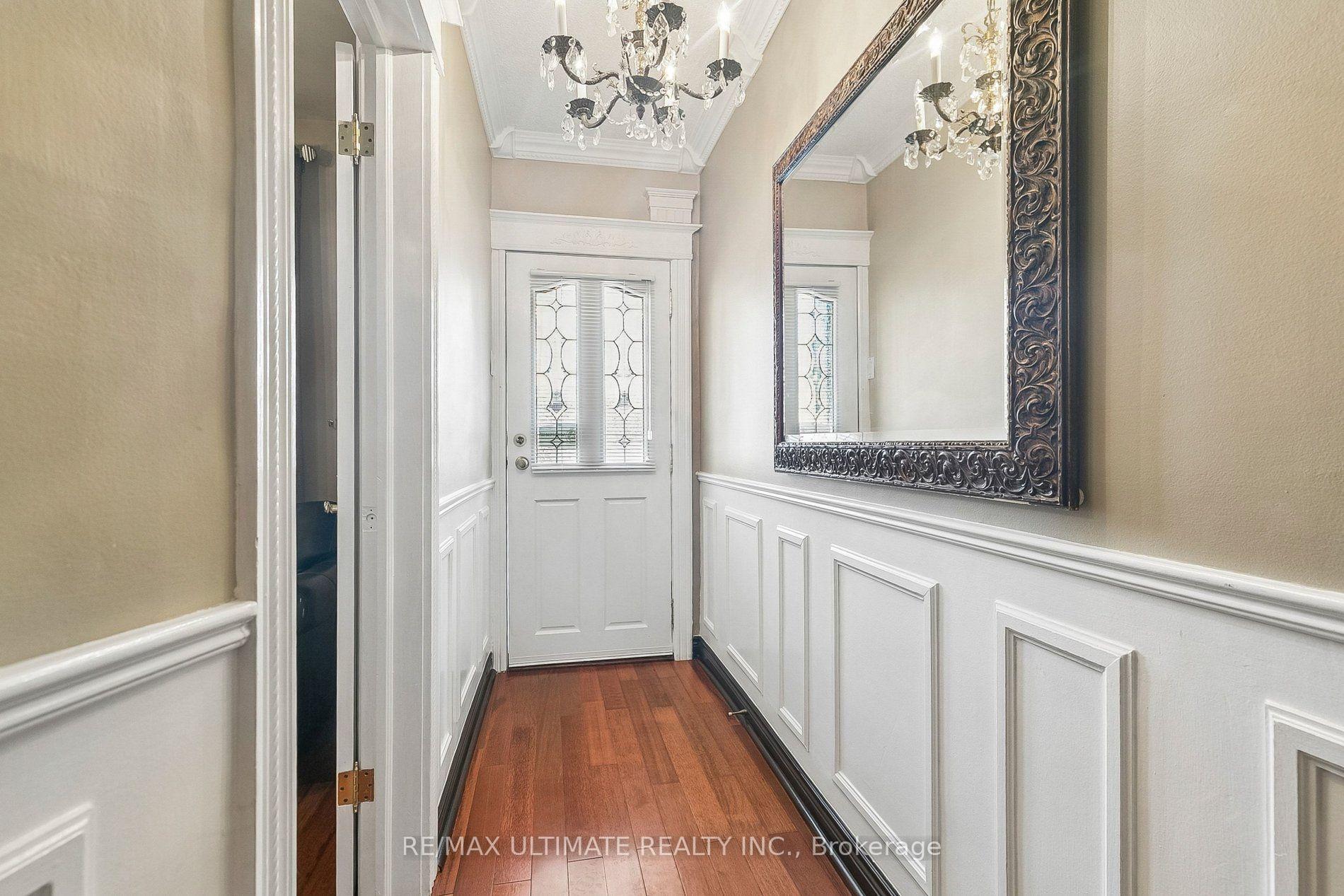 Photo 3 of 28 Mechanics Avenue, Toronto, Little Portugal — HOMEH