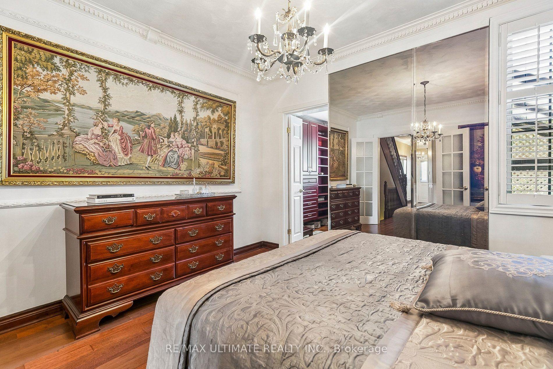 Photo 9 of 28 Mechanics Avenue, Toronto, Little Portugal — HOMEH