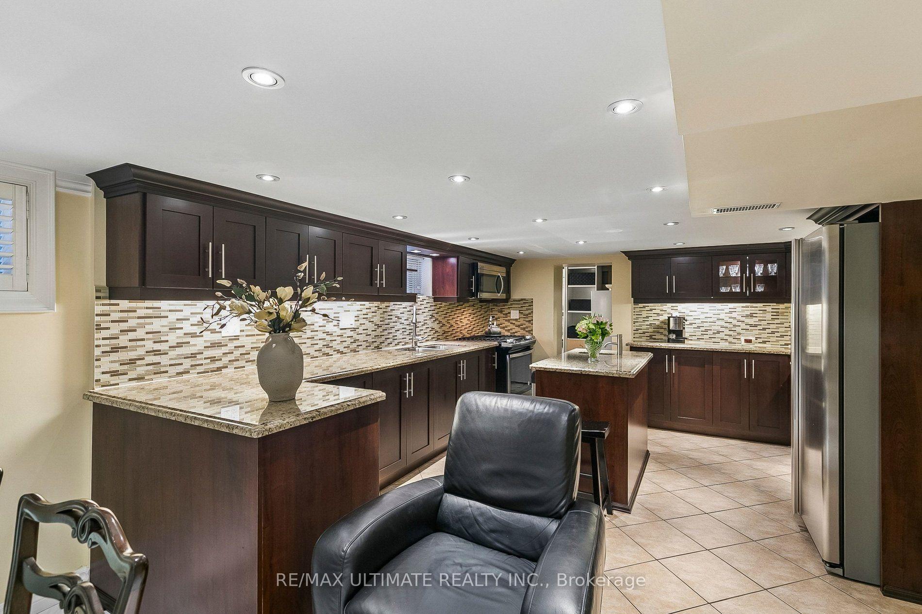 Photo 19 of 28 Mechanics Avenue, Toronto, Little Portugal — HOMEH