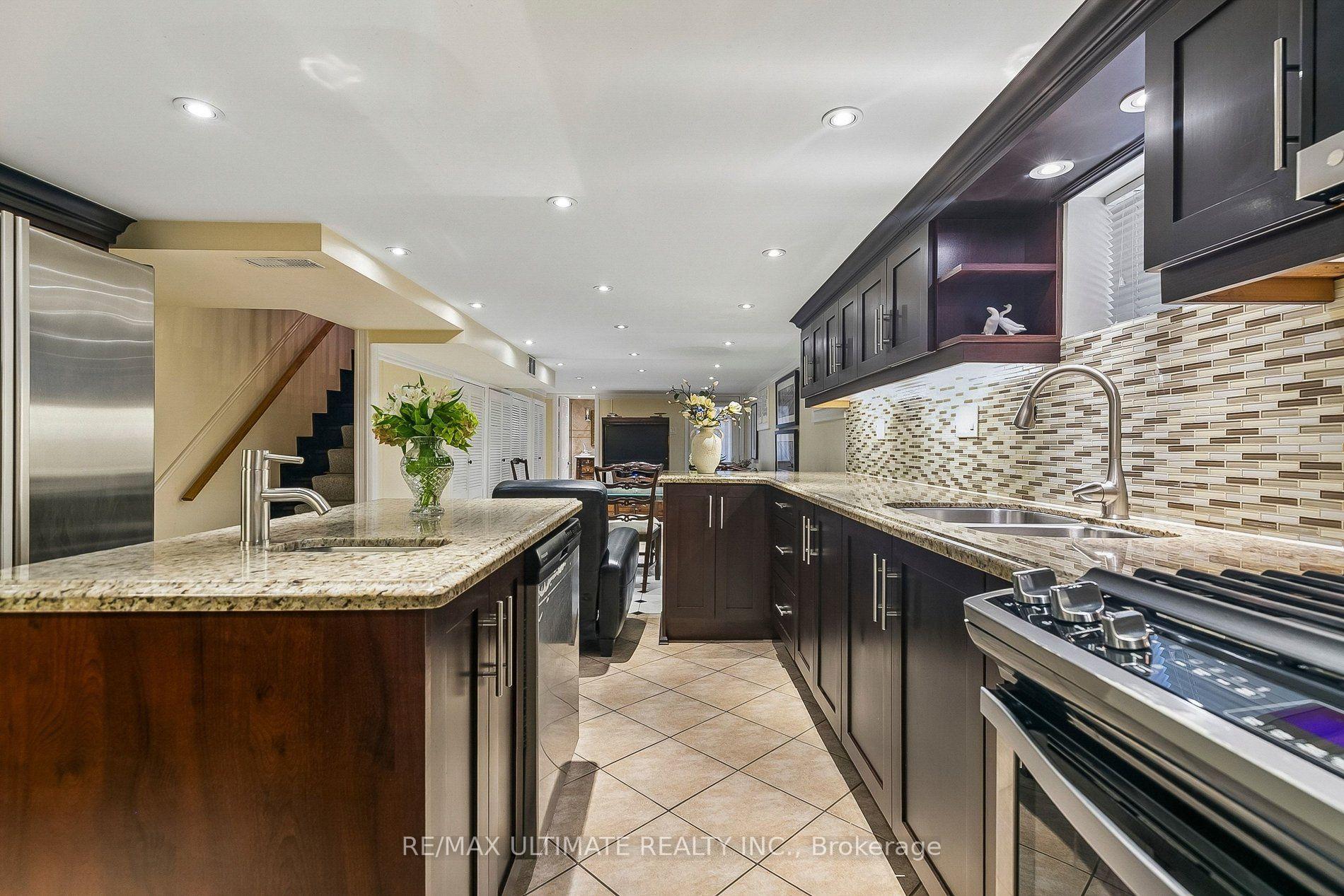 Photo 23 of 28 Mechanics Avenue, Toronto, Little Portugal — HOMEH