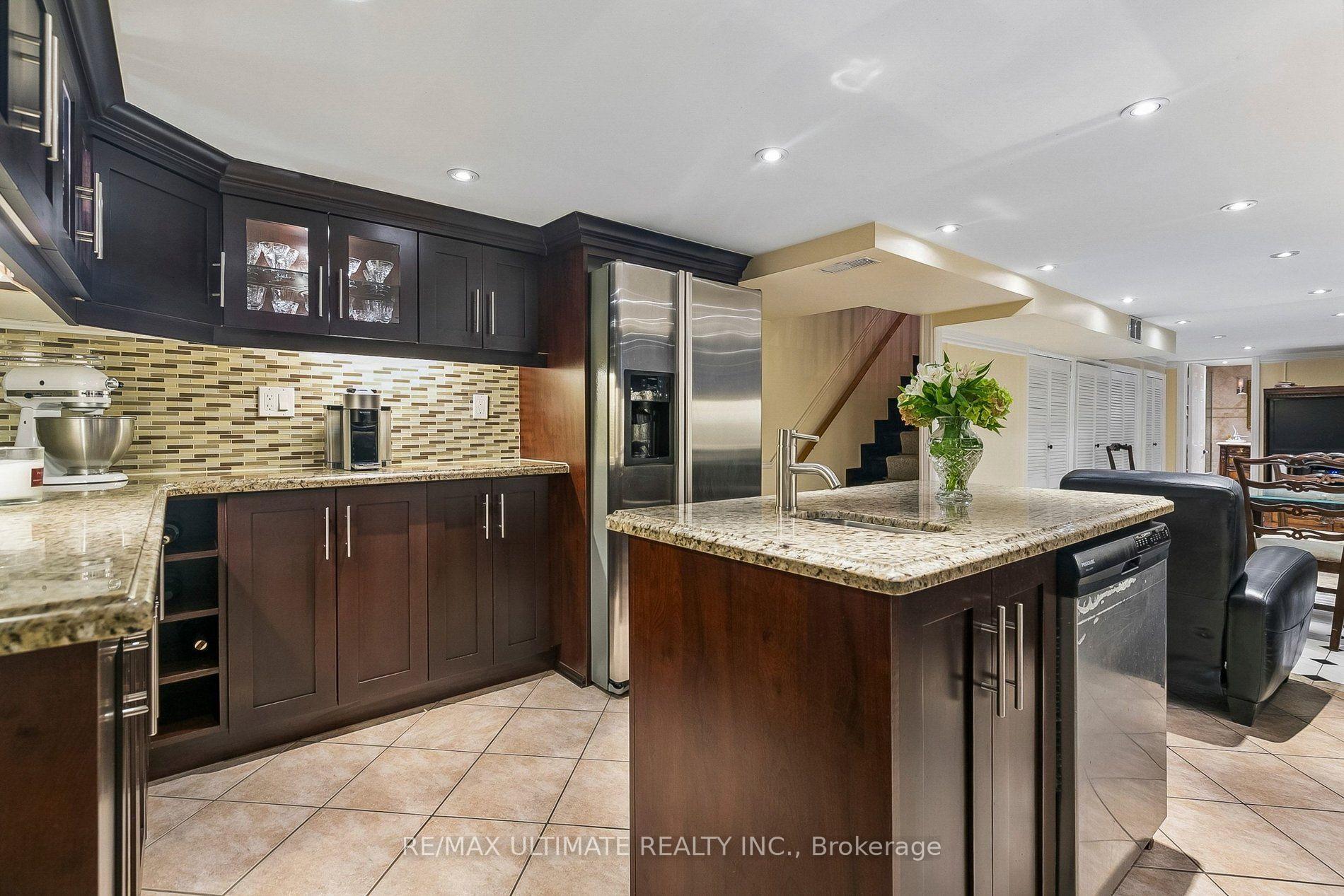 Photo 25 of 28 Mechanics Avenue, Toronto, Little Portugal — HOMEH