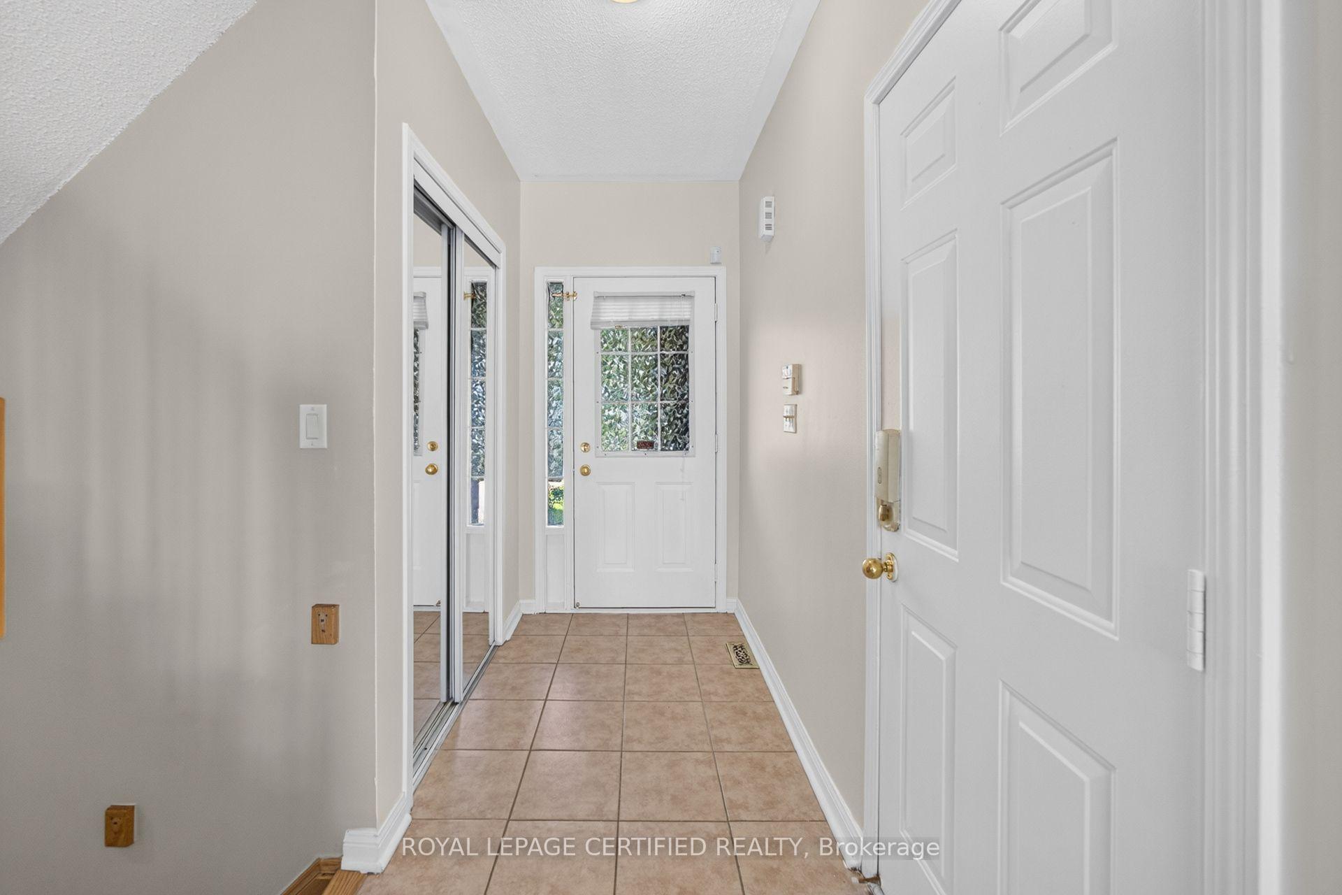 Photo 5 of 464 Collis Court, Milton, Clarke — HOMEH