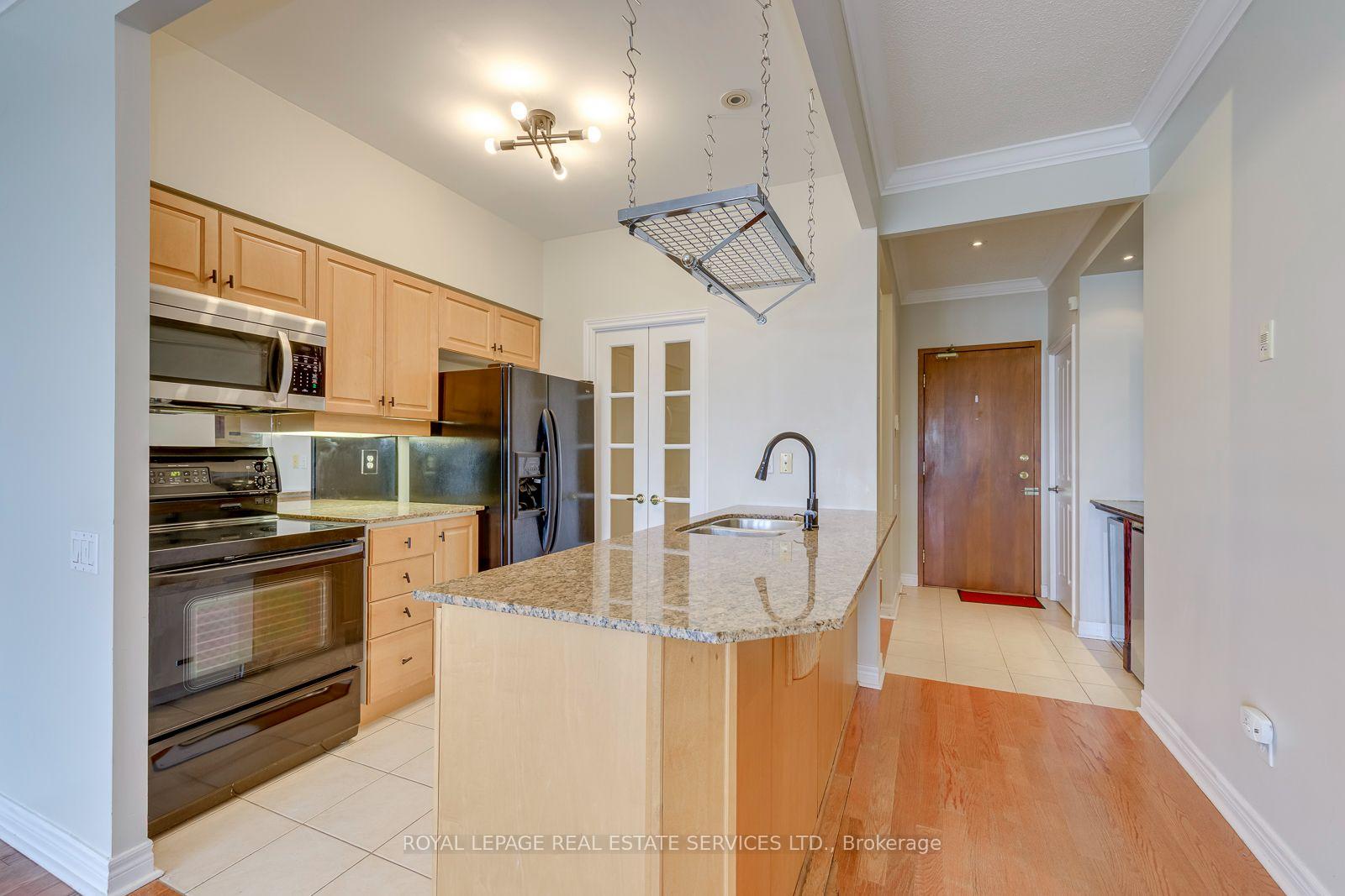 Photo 15 of Unit UPH5, 60 Old Mill Road, Oakville, Old Oakville — HOMEH
