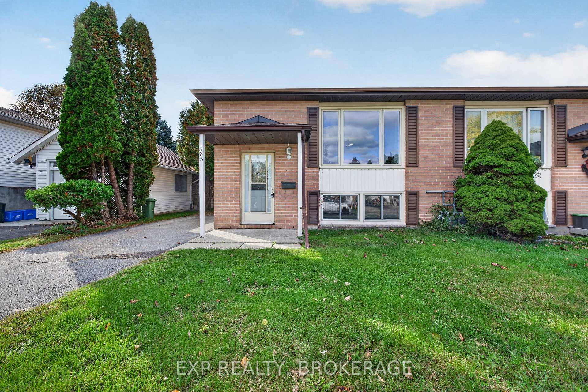 Photo 1 of 585 Gavin Court, Kingston, East Gardiners Rd — HOMEH