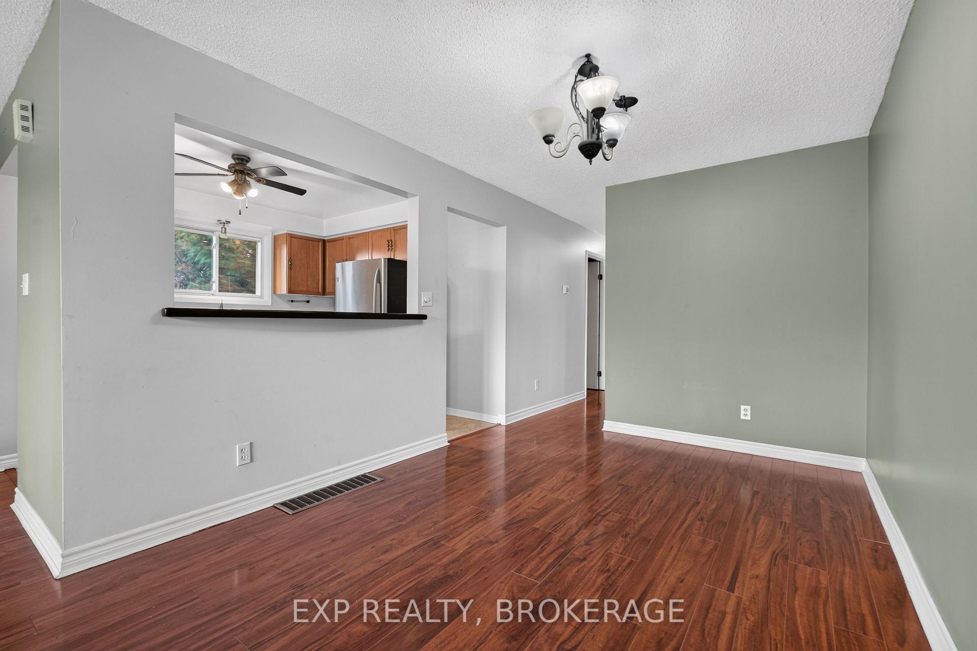 Photo 10 of 585 Gavin Court, Kingston, East Gardiners Rd — HOMEH
