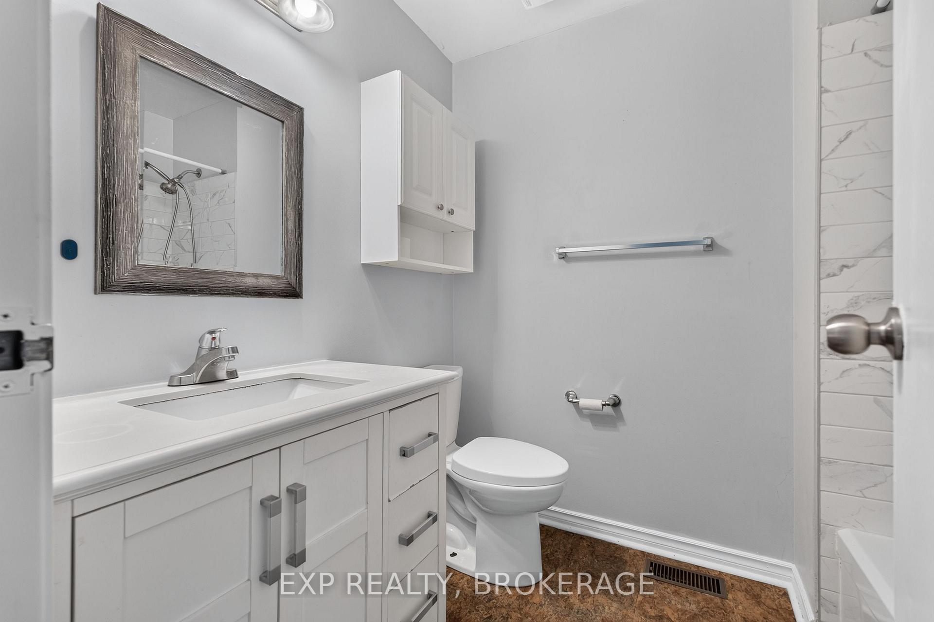 Photo 11 of 585 Gavin Court, Kingston, East Gardiners Rd — HOMEH