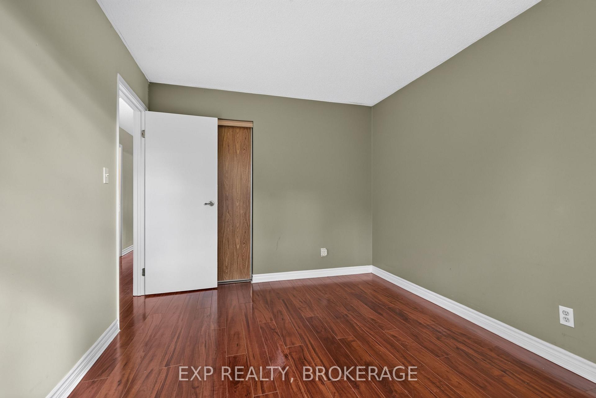 Photo 14 of 585 Gavin Court, Kingston, East Gardiners Rd — HOMEH