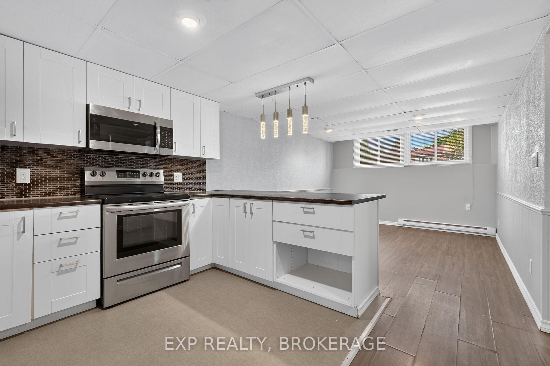 Photo 20 of 585 Gavin Court, Kingston, East Gardiners Rd — HOMEH