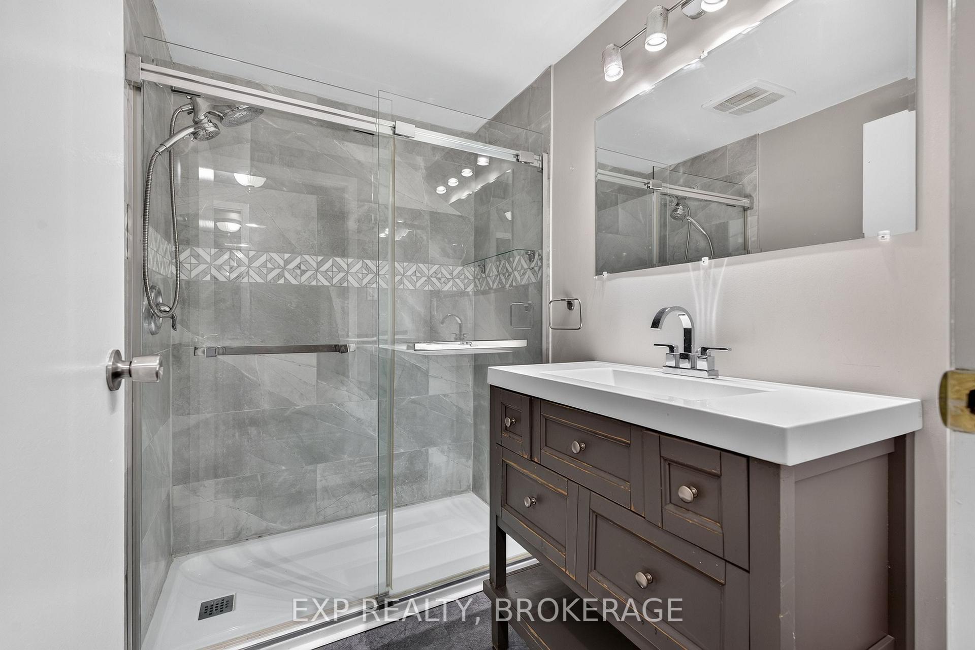 Photo 27 of 585 Gavin Court, Kingston, East Gardiners Rd — HOMEH