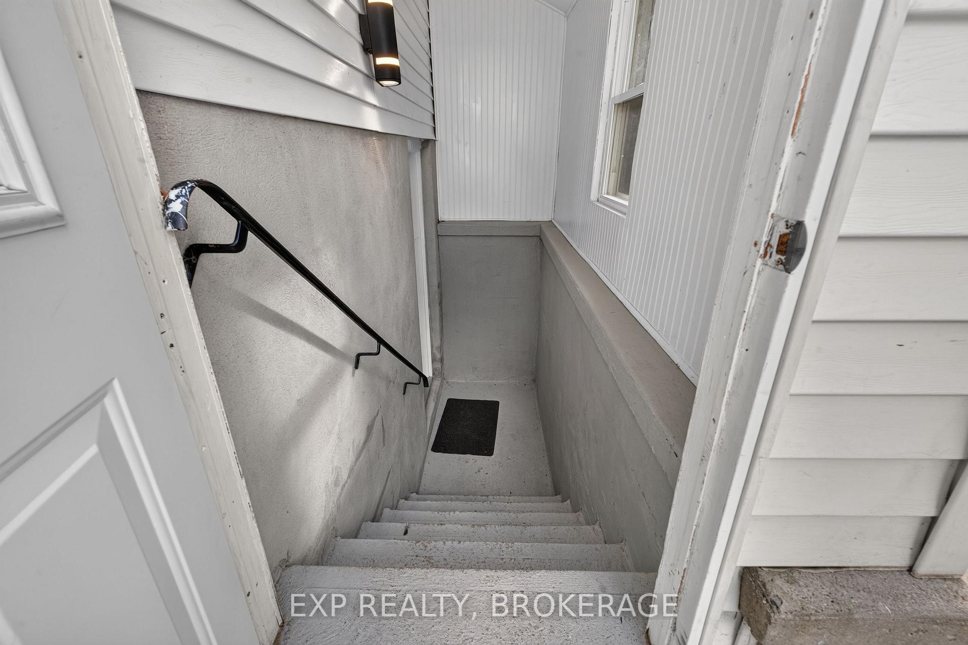 Photo 35 of 585 Gavin Court, Kingston, East Gardiners Rd — HOMEH