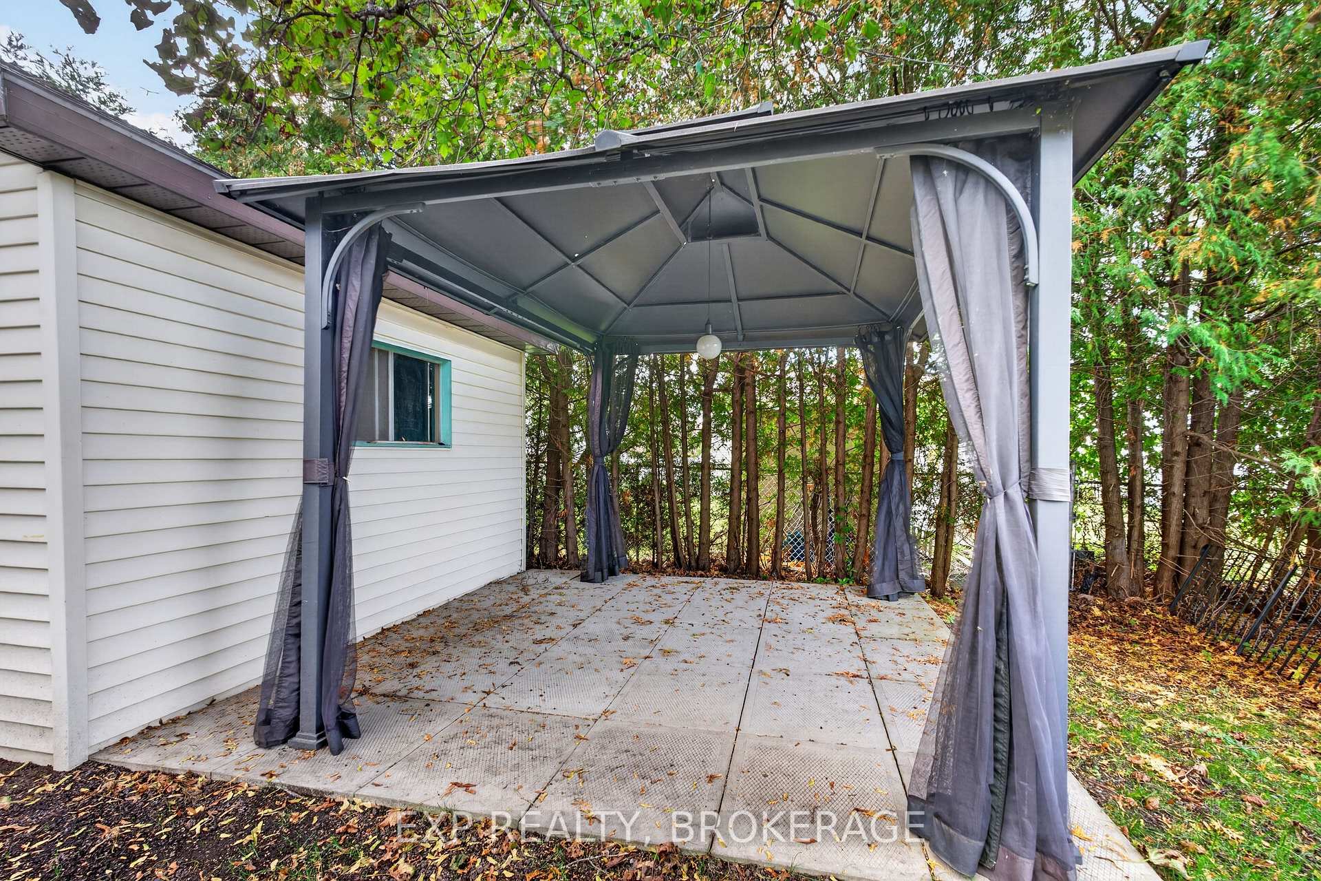 Photo 38 of 585 Gavin Court, Kingston, East Gardiners Rd — HOMEH