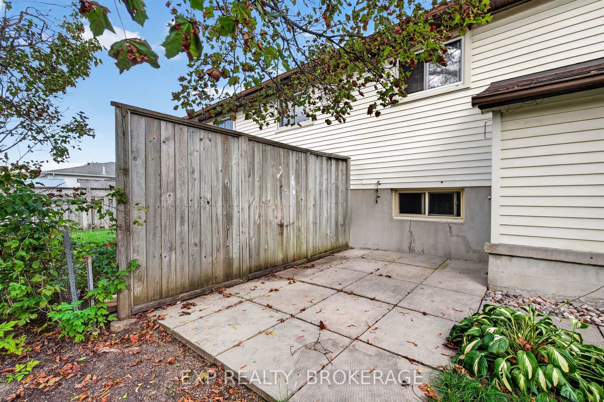 Photo 40 of 585 Gavin Court, Kingston, East Gardiners Rd — HOMEH