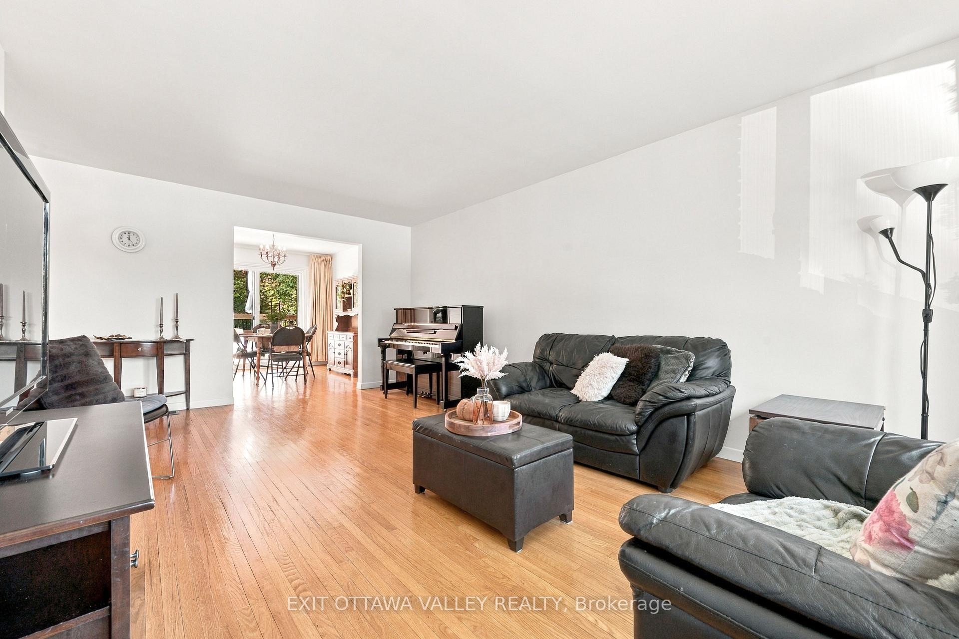 Photo 9 of 6 Sumac Court, Deep River, Deep River — HOMEH