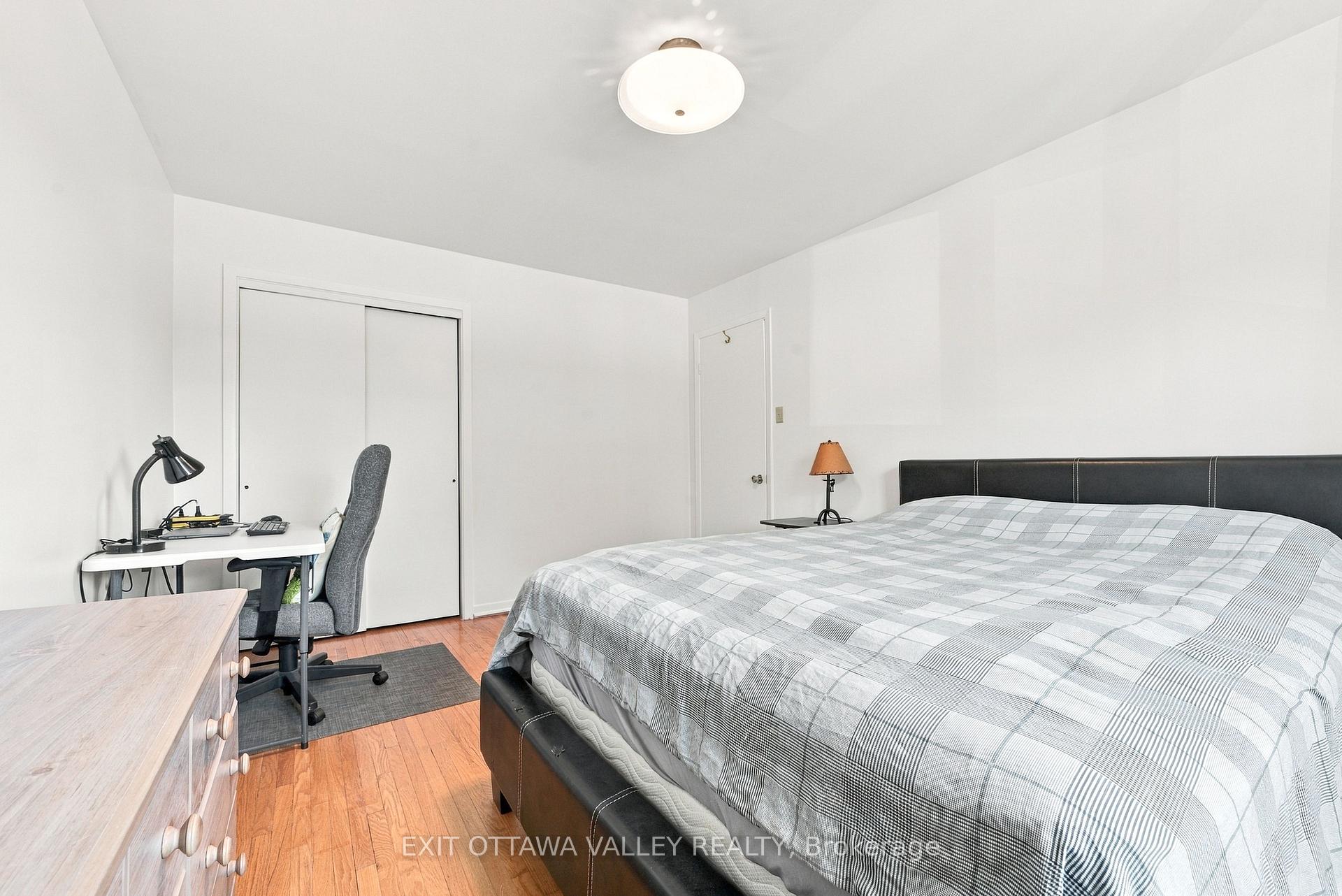 Photo 26 of 6 Sumac Court, Deep River, Deep River — HOMEH