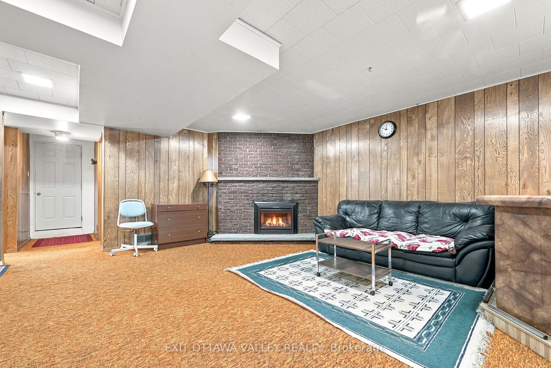 Photo 32 of 6 Sumac Court, Deep River, Deep River — HOMEH