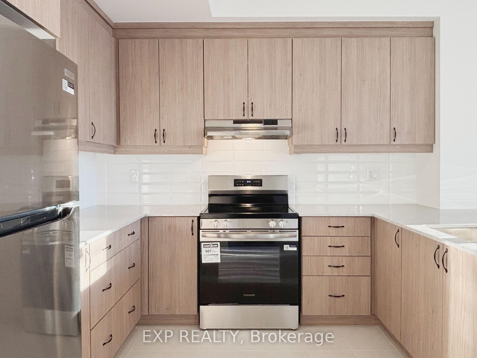 Photo 5 of 124 Azure Drive, Markham, Rural Markham — HOMEH