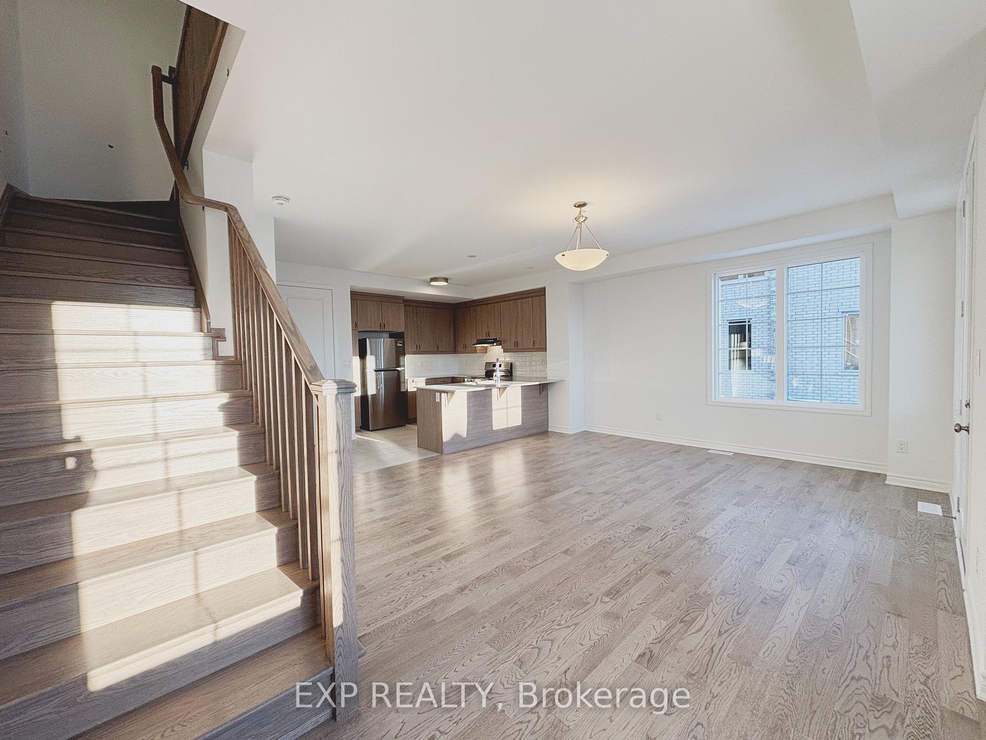 Photo 7 of 124 Azure Drive, Markham, Rural Markham — HOMEH