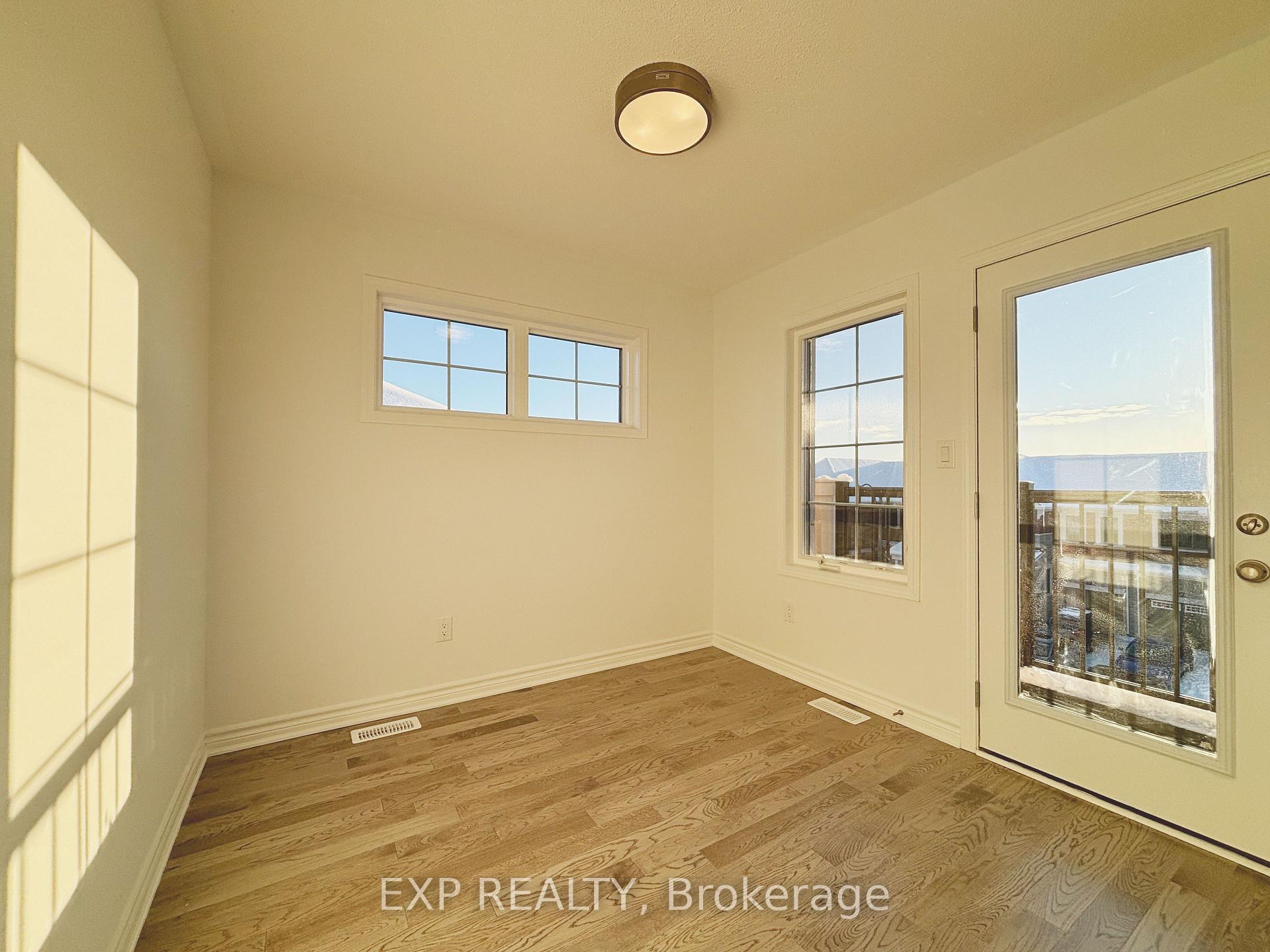 Photo 12 of 124 Azure Drive, Markham, Rural Markham — HOMEH