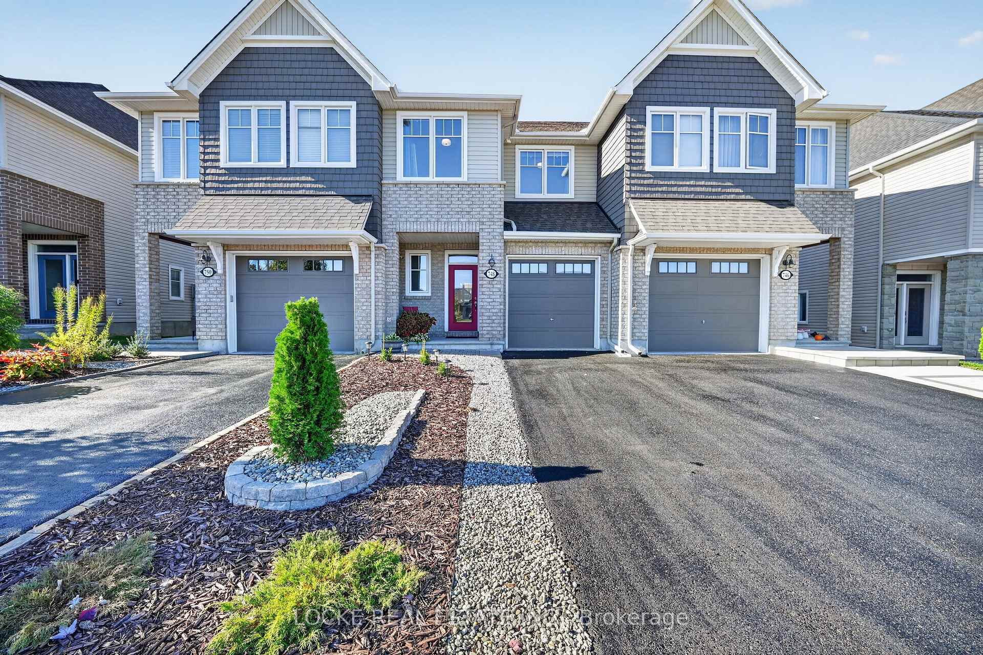 Photo of 748 Cap Diamant Way