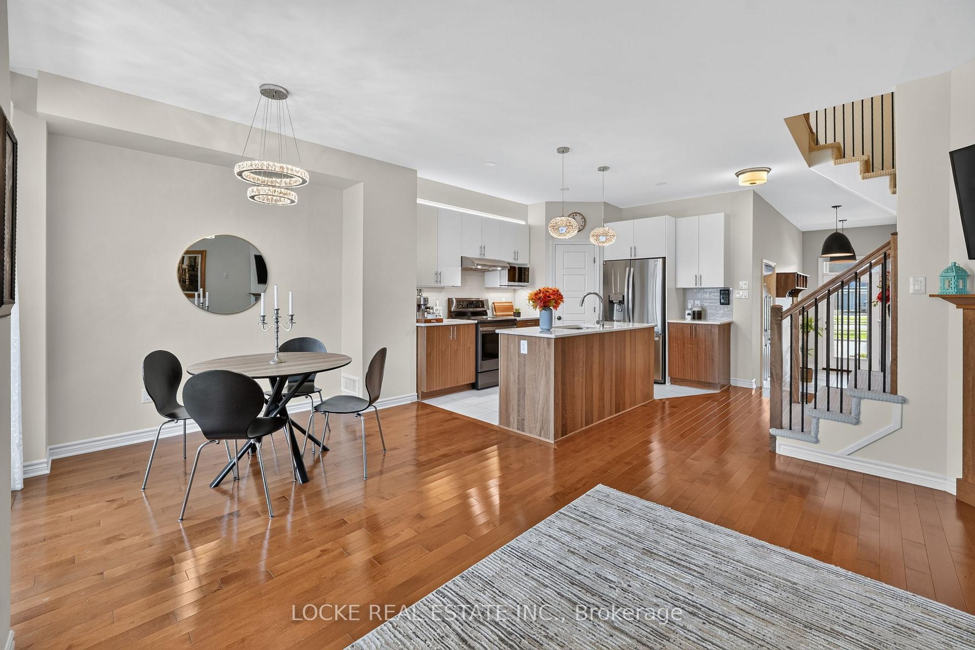 Photo 4 of 748 Cap Diamant Way, Ottawa, Camelot — HOMEH