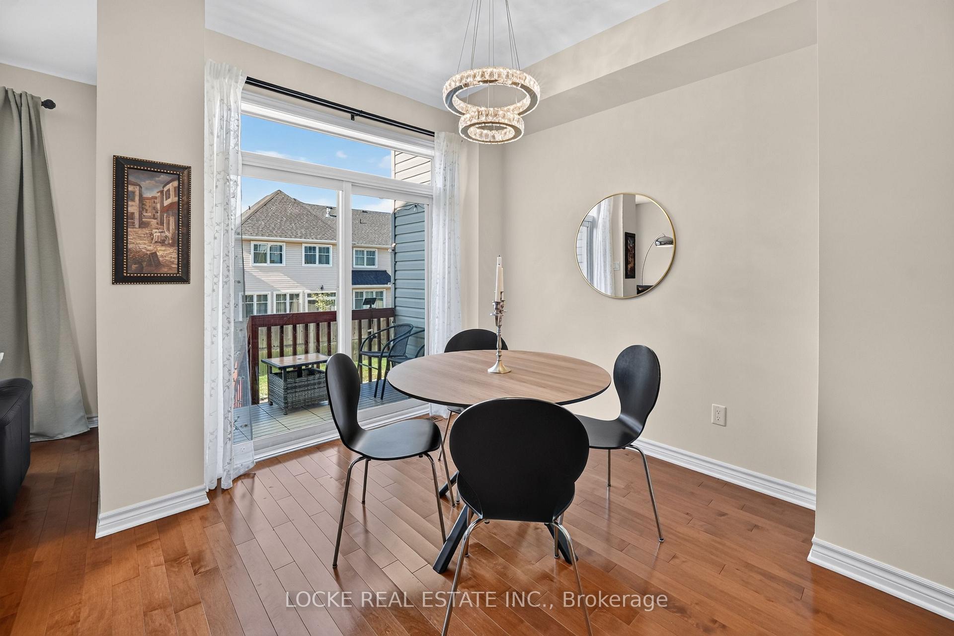 Photo 8 of 748 Cap Diamant Way, Ottawa, Camelot — HOMEH
