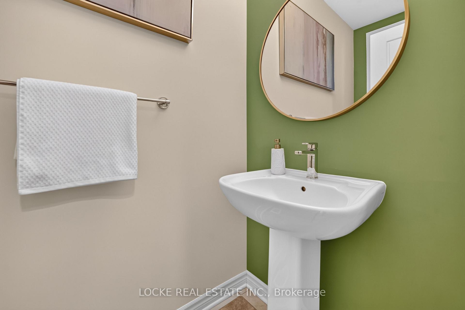 Photo 13 of 748 Cap Diamant Way, Ottawa, Camelot — HOMEH