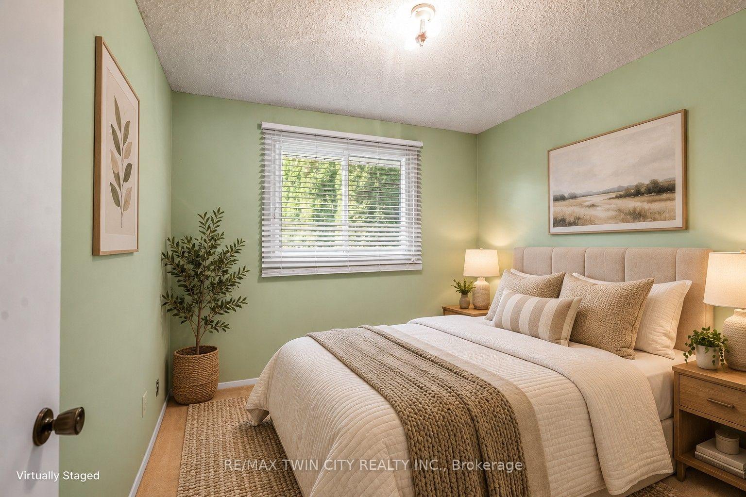 Photo 29 of 35 Ivanhoe Road, Brantford, Cedarland — HOMEH