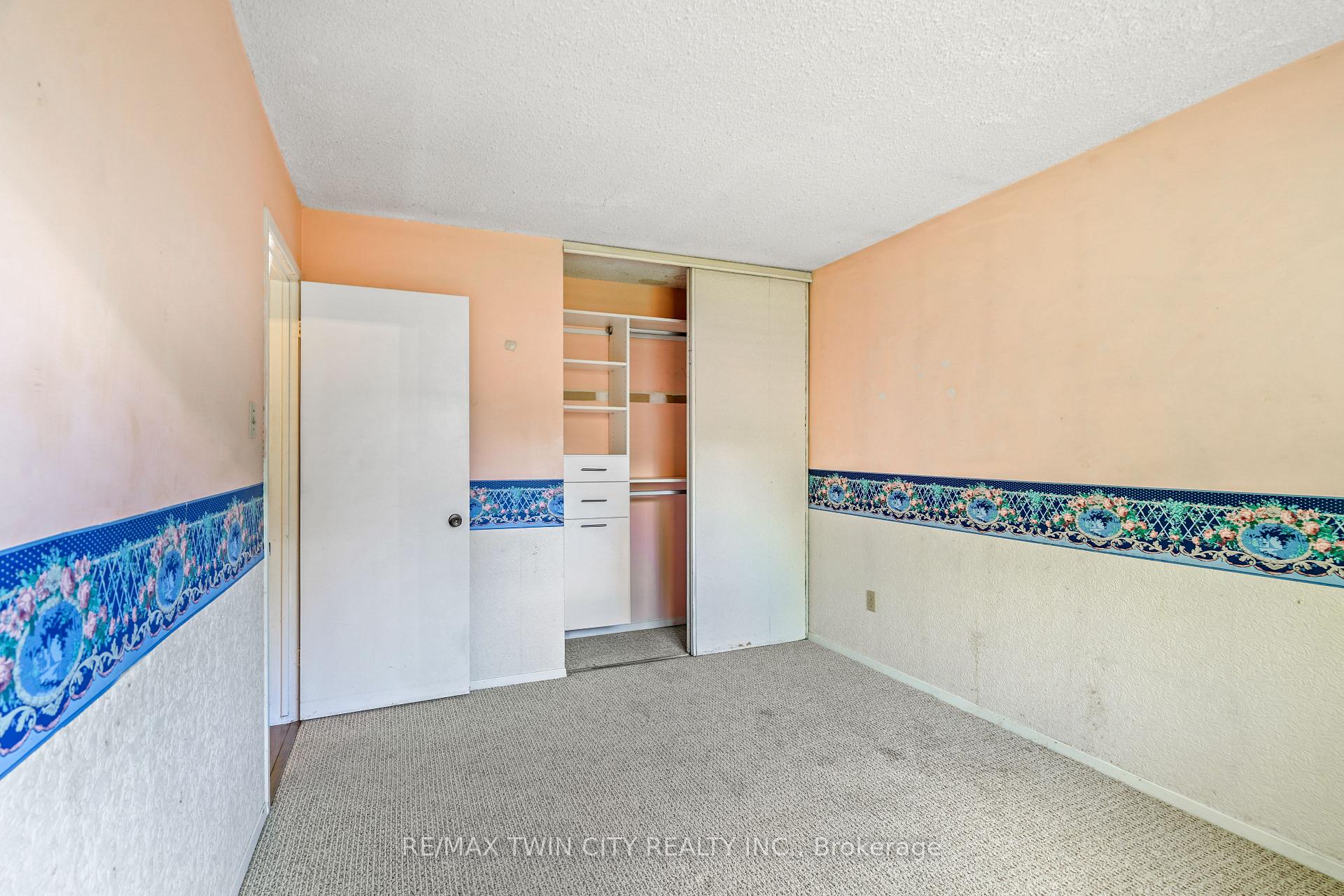 Photo 34 of 35 Ivanhoe Road, Brantford, Cedarland — HOMEH