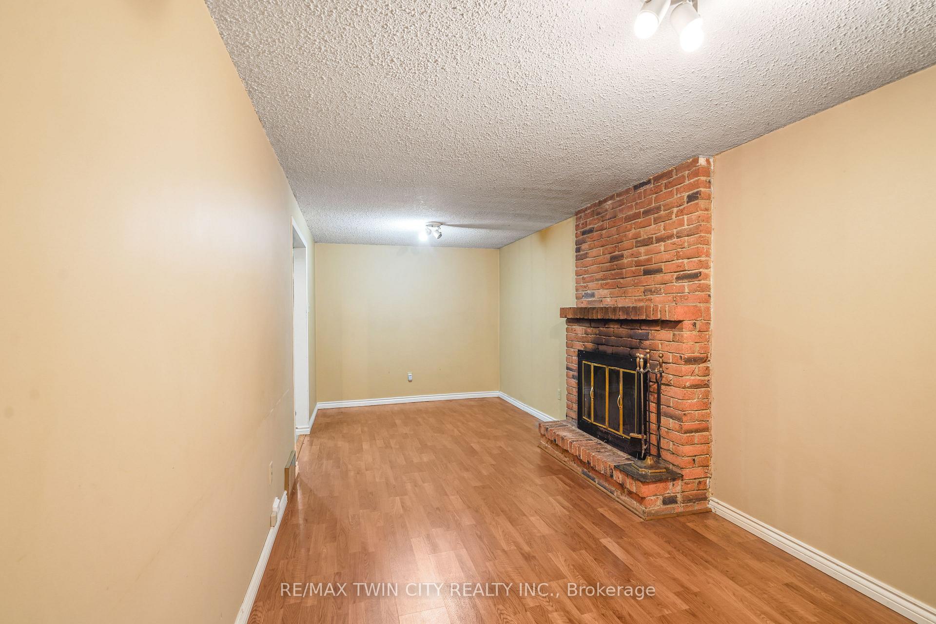 Photo 44 of 35 Ivanhoe Road, Brantford, Cedarland — HOMEH
