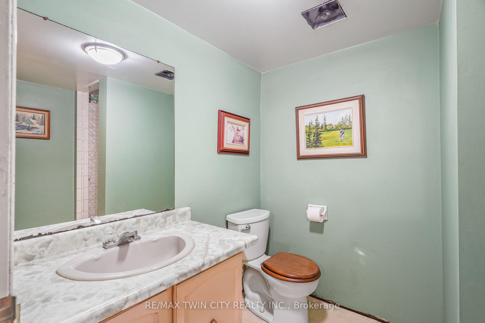 Photo 45 of 35 Ivanhoe Road, Brantford, Cedarland — HOMEH