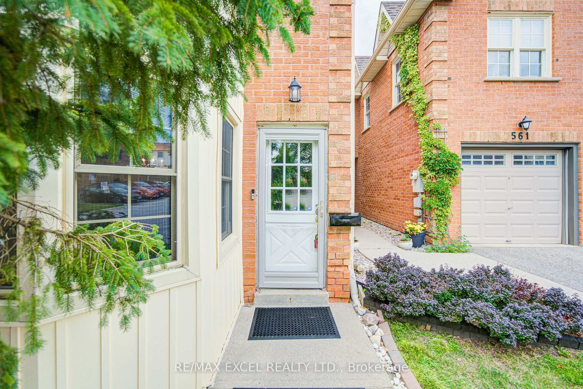 Photo 5 of 563 Tara Hill Circle, Aurora, Aurora Village — HOMEH