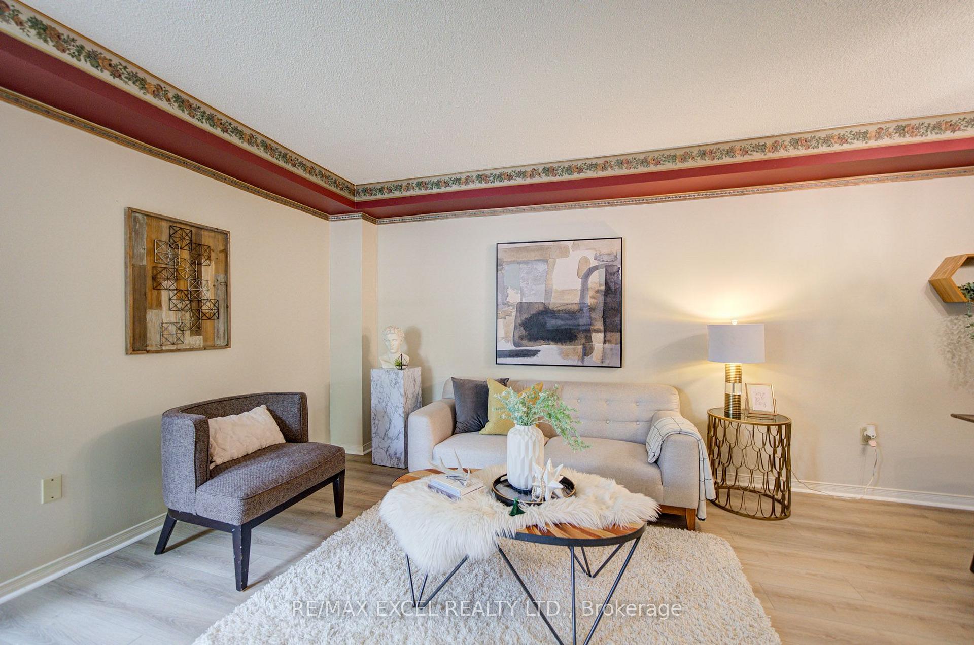 Photo 6 of 563 Tara Hill Circle, Aurora, Aurora Village — HOMEH