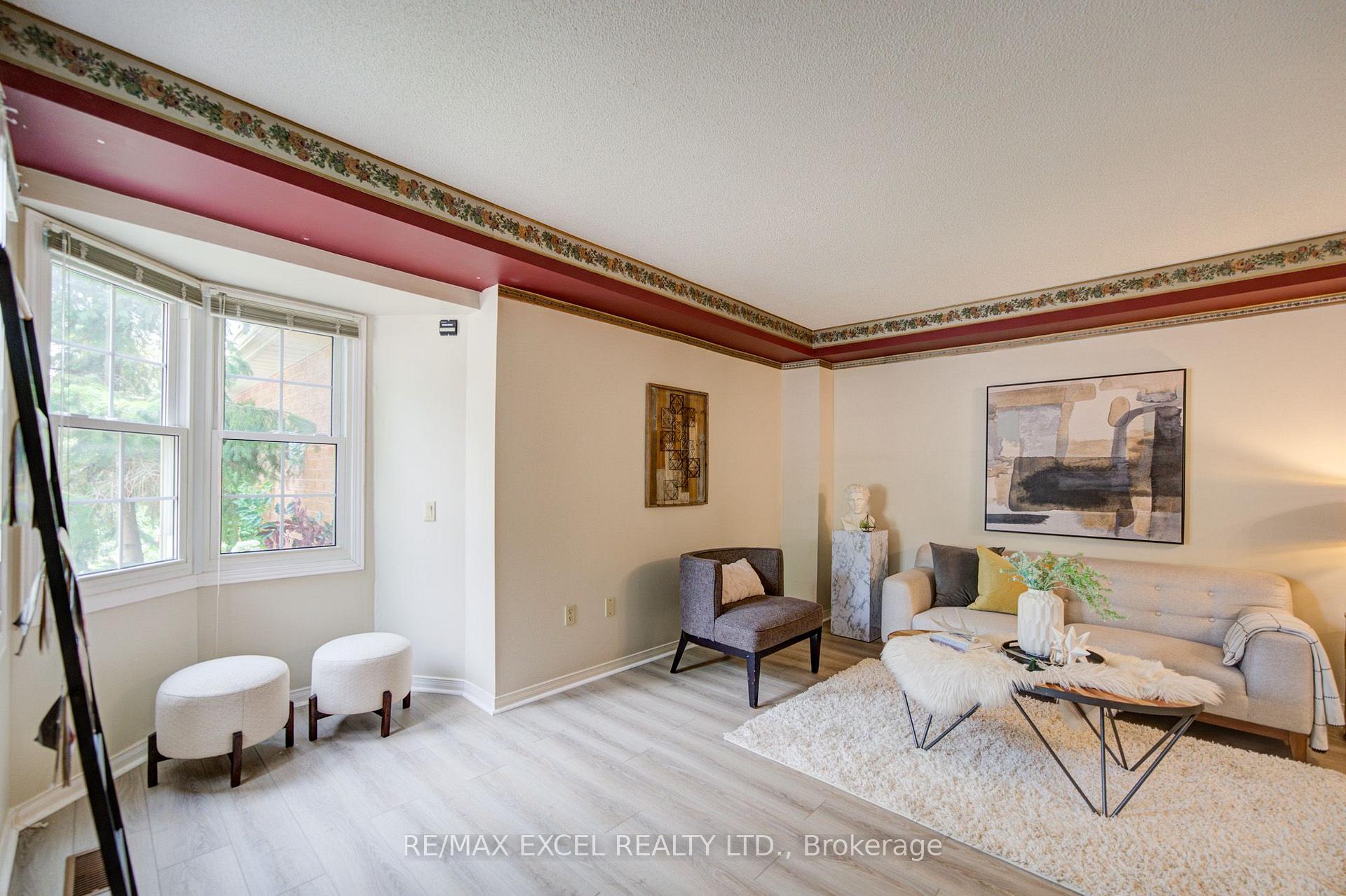 Photo 7 of 563 Tara Hill Circle, Aurora, Aurora Village — HOMEH