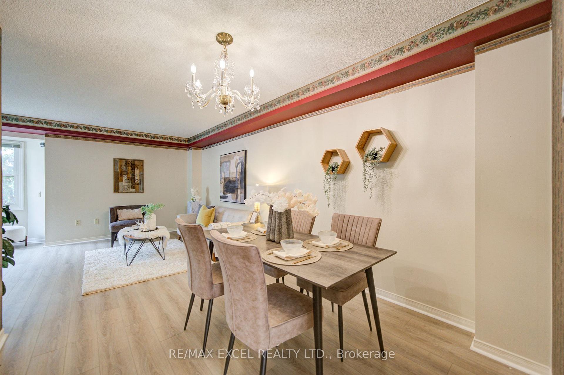 Photo 14 of 563 Tara Hill Circle, Aurora, Aurora Village — HOMEH