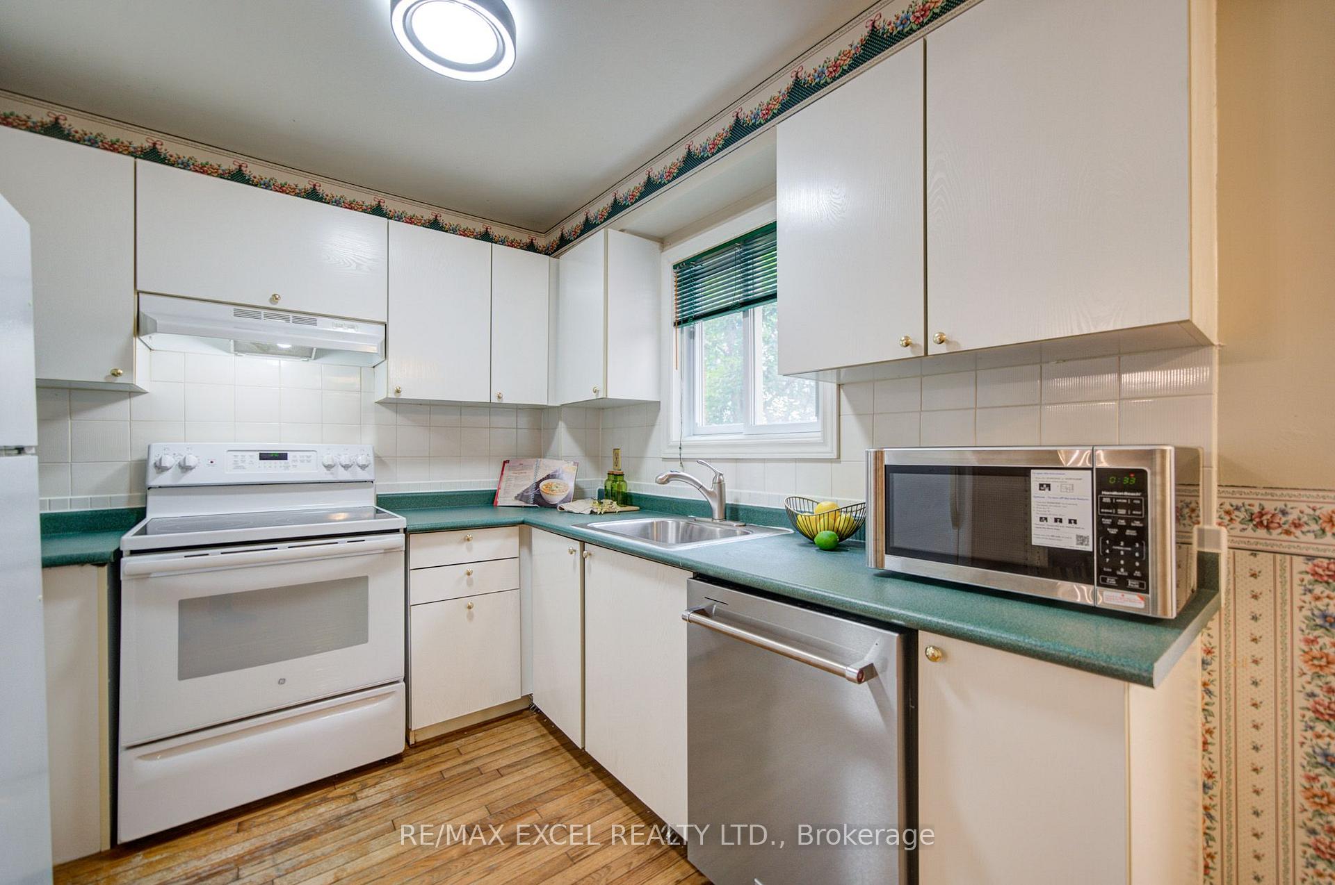 Photo 15 of 563 Tara Hill Circle, Aurora, Aurora Village — HOMEH