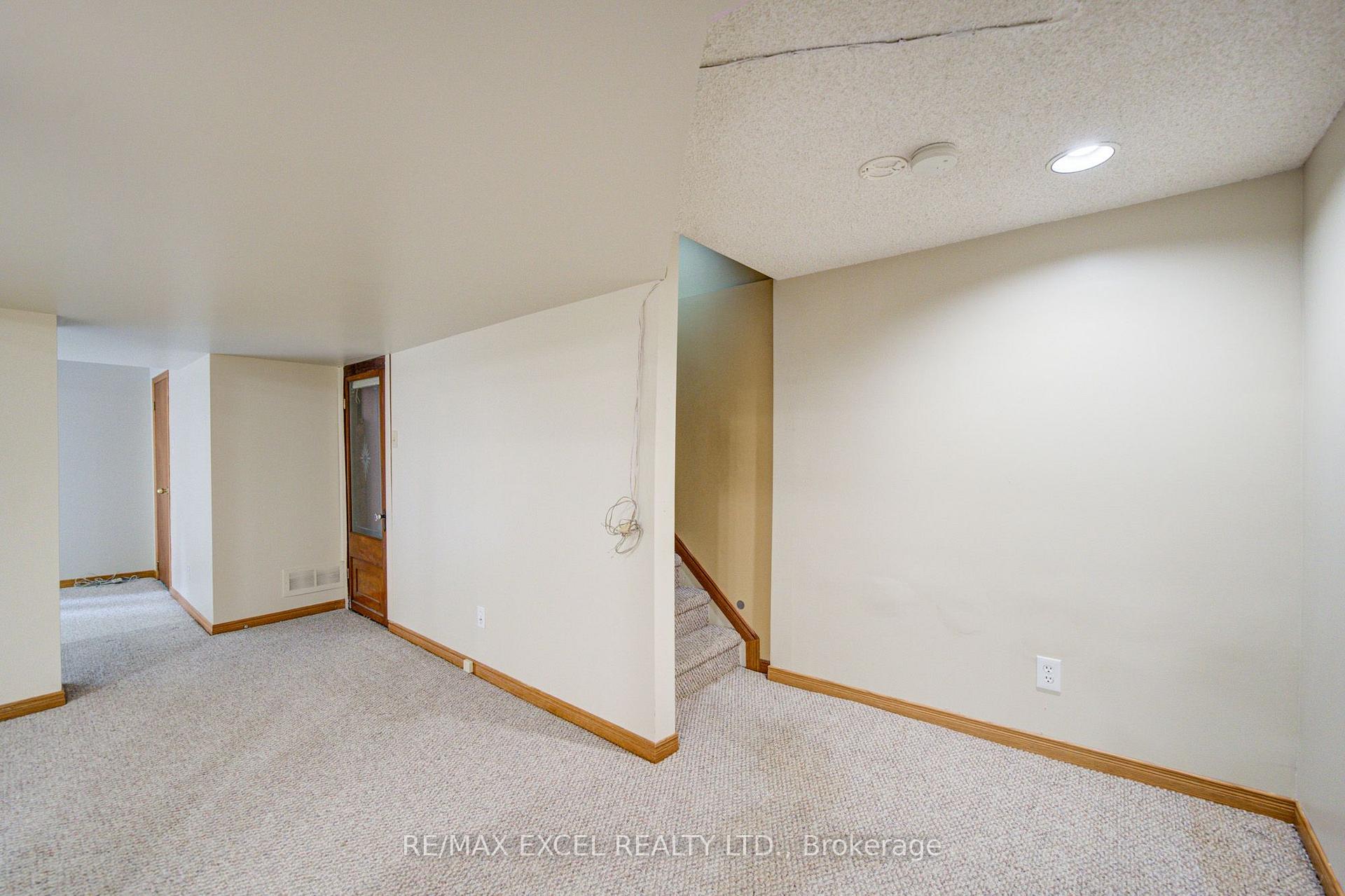 Photo 35 of 563 Tara Hill Circle, Aurora, Aurora Village — HOMEH